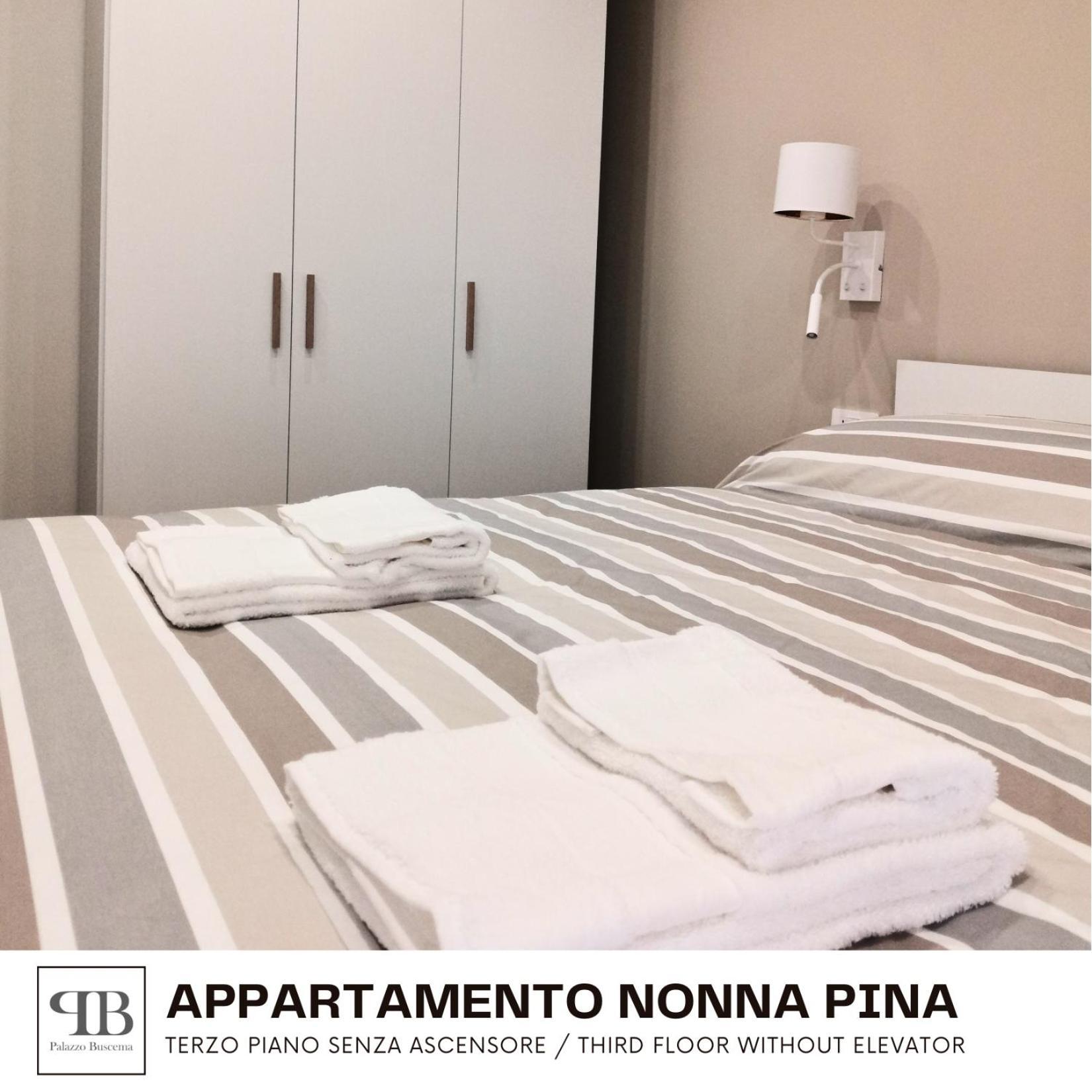 Palazzo Buscema - Appartamenti & Residence Crotone Kültér fotó